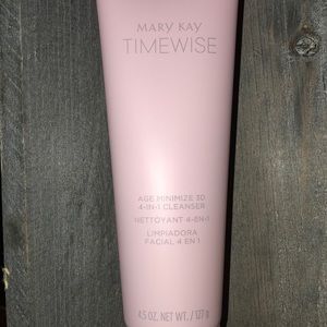 age minimize 3D 4-in-1 cleanser